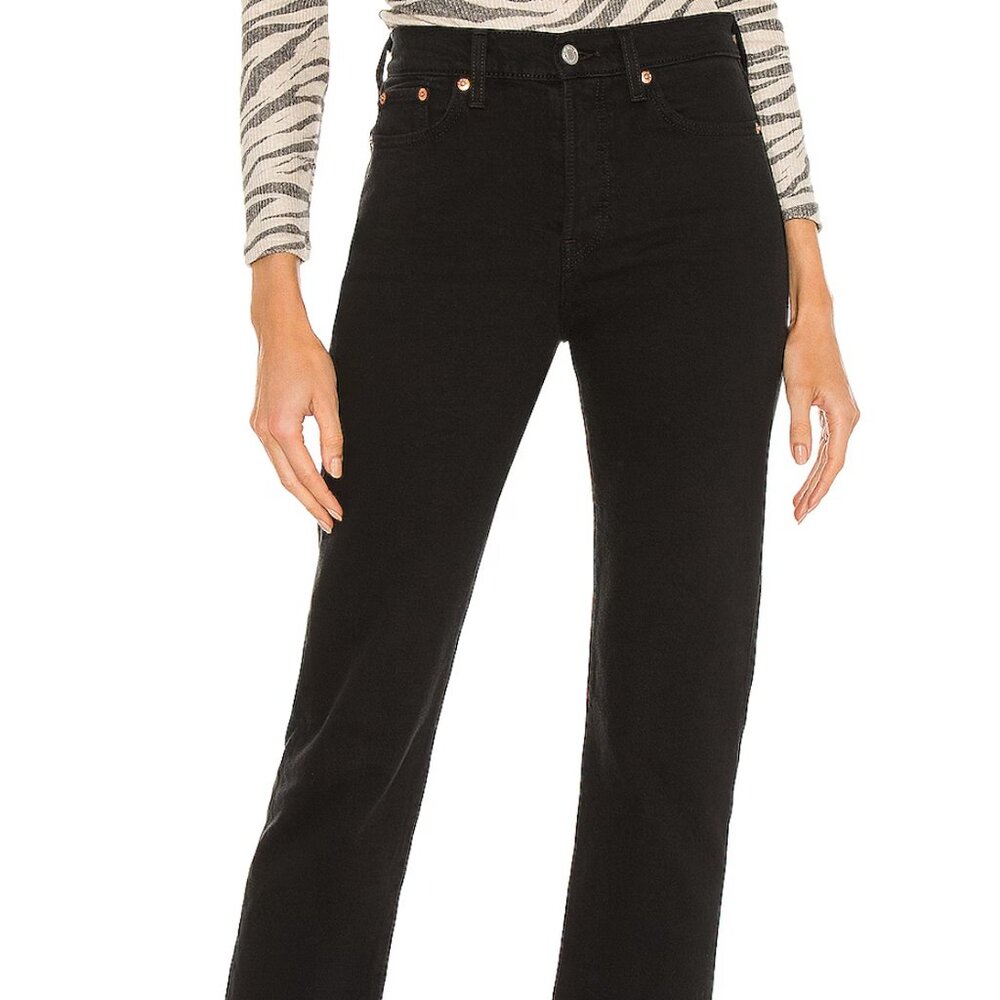 Wedgie Straight Ankle Levis Black